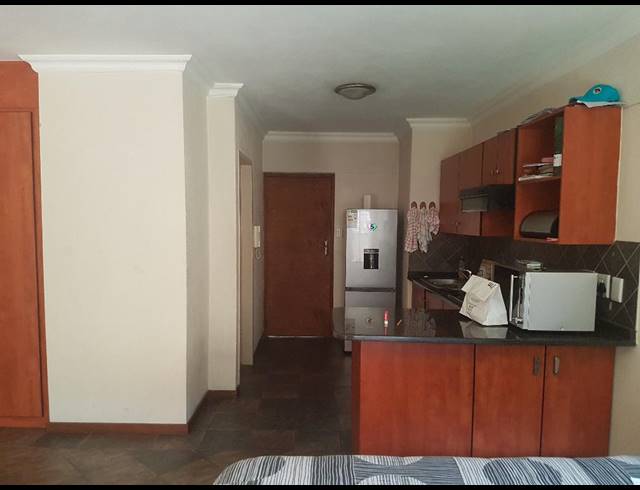 1 BEDROOM APARTMENT FOR SALE IN HATFIELD
